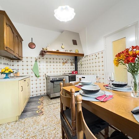 Sanremo Mare E Relax - Affittasi "Casa Illiade" Con Parcheggio Libero, Terrazza E Wi-Fi Apartamento Exterior foto