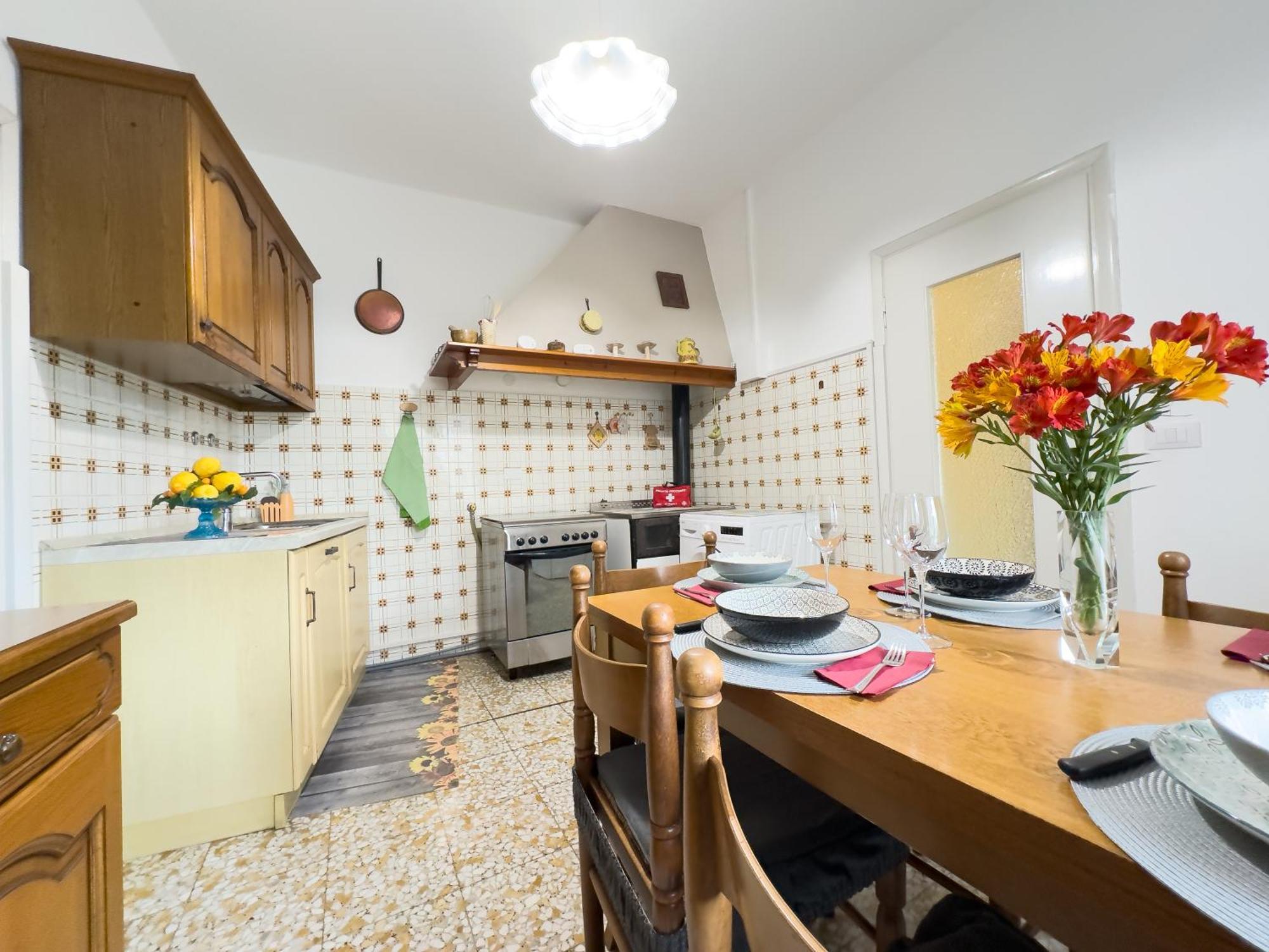 Sanremo Mare E Relax - Affittasi "Casa Illiade" Con Parcheggio Libero, Terrazza E Wi-Fi Apartamento Exterior foto